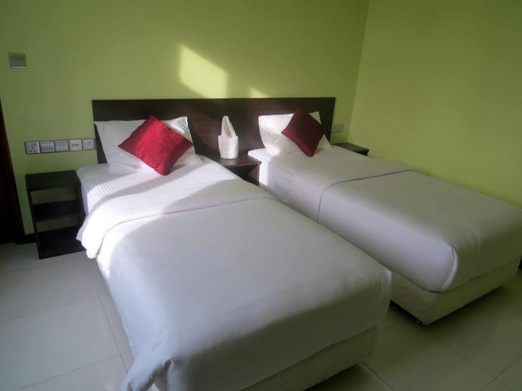 Coral Queen Inn Hulhumale Kültér fotó