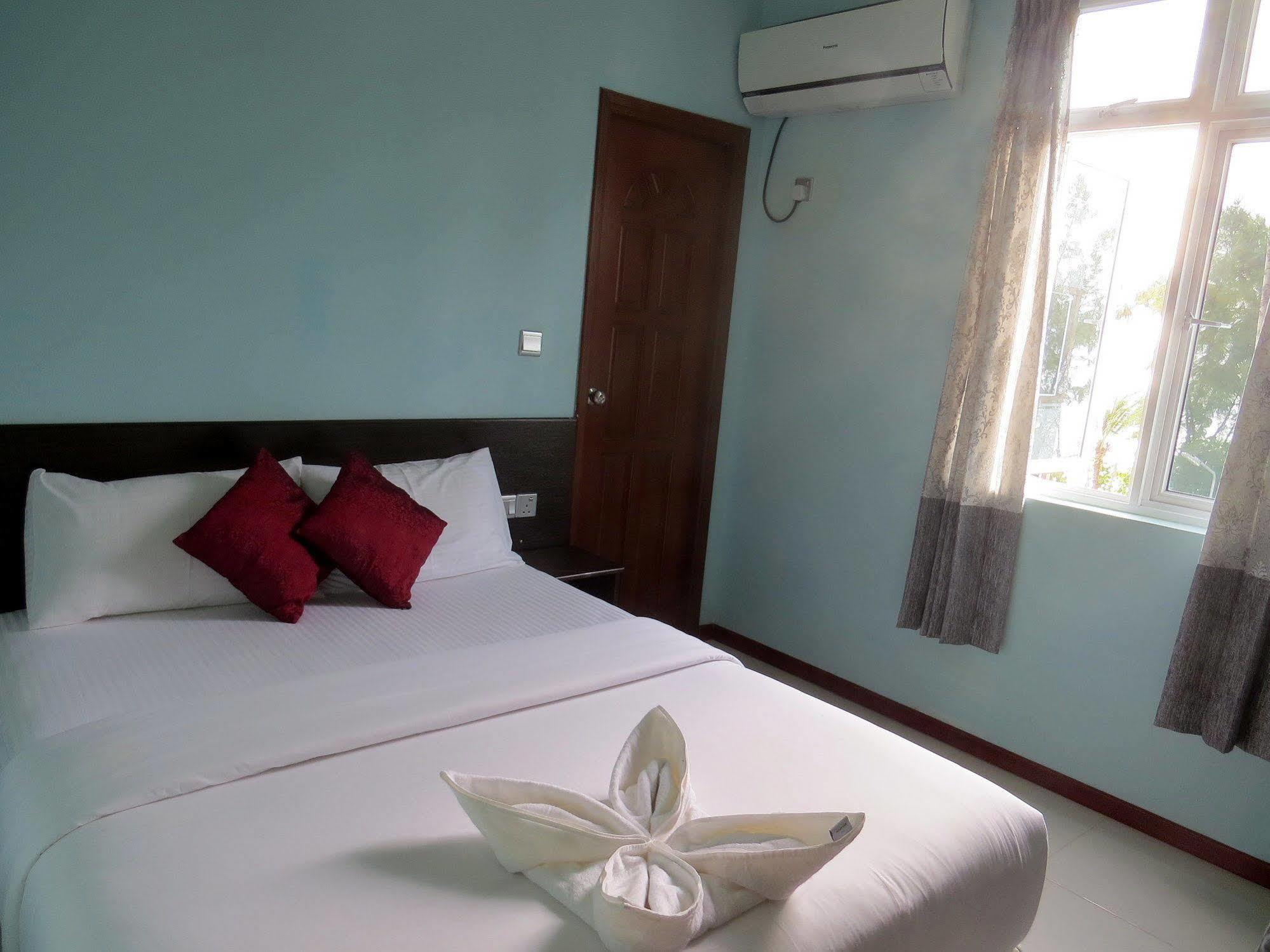 Coral Queen Inn Hulhumale Kültér fotó